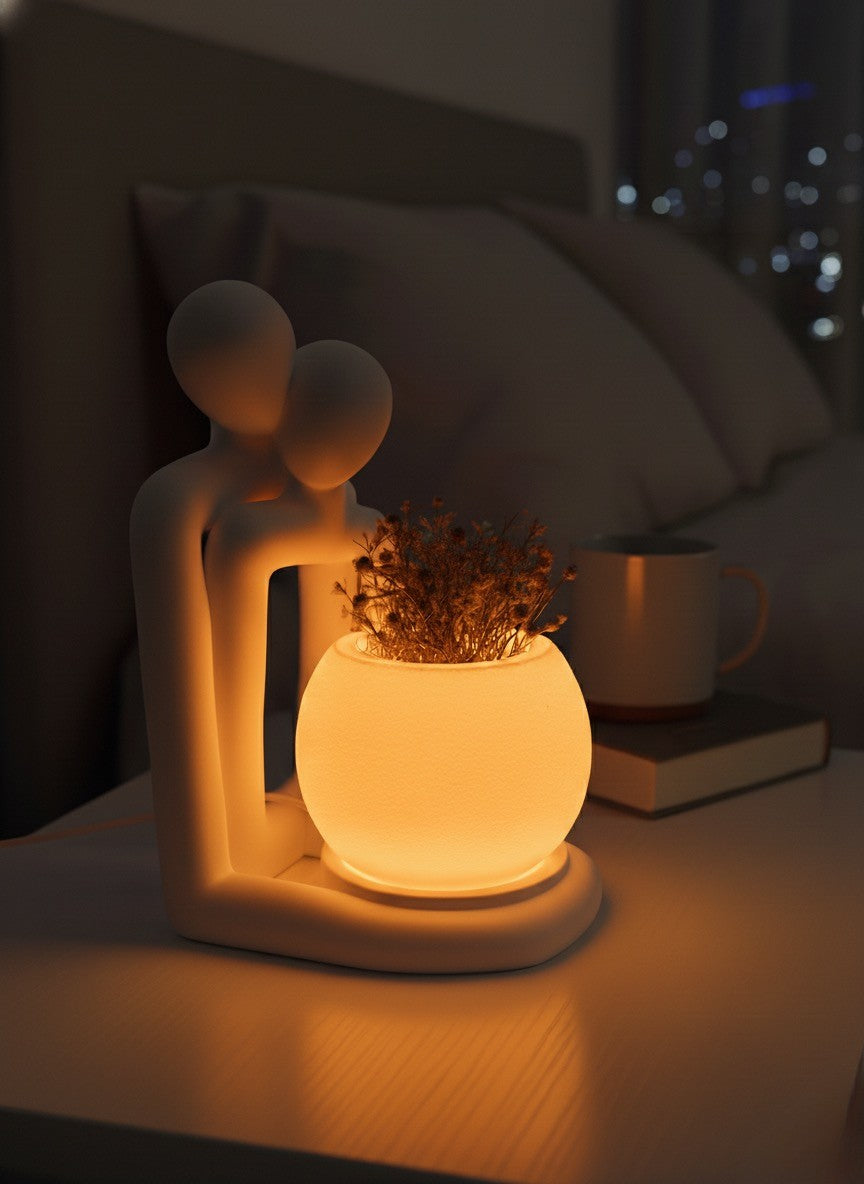 Lofony Love serisi ışıklı saksı & figür (RGB)