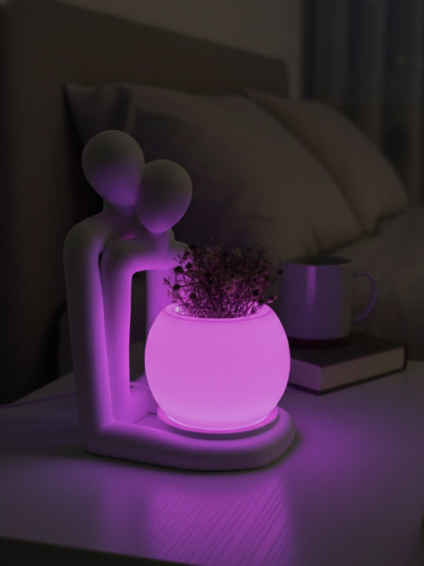 Lofony Love serisi ışıklı saksı & figür (RGB)