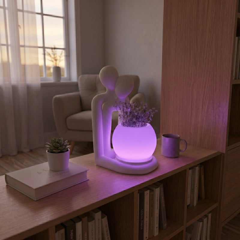 Lofony Love serisi ışıklı saksı & figür (RGB)